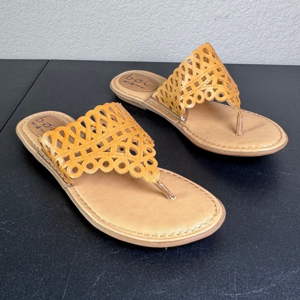b.o.c. Born Concept Womens Tan Laser Cut Thong Sandals Size 8M C81316 CHL14